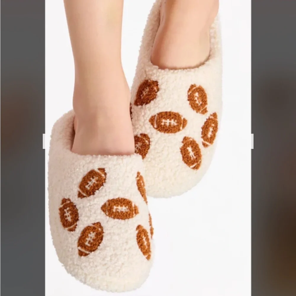 Shiraleah Cream and Brown Kids One Piece Slippers